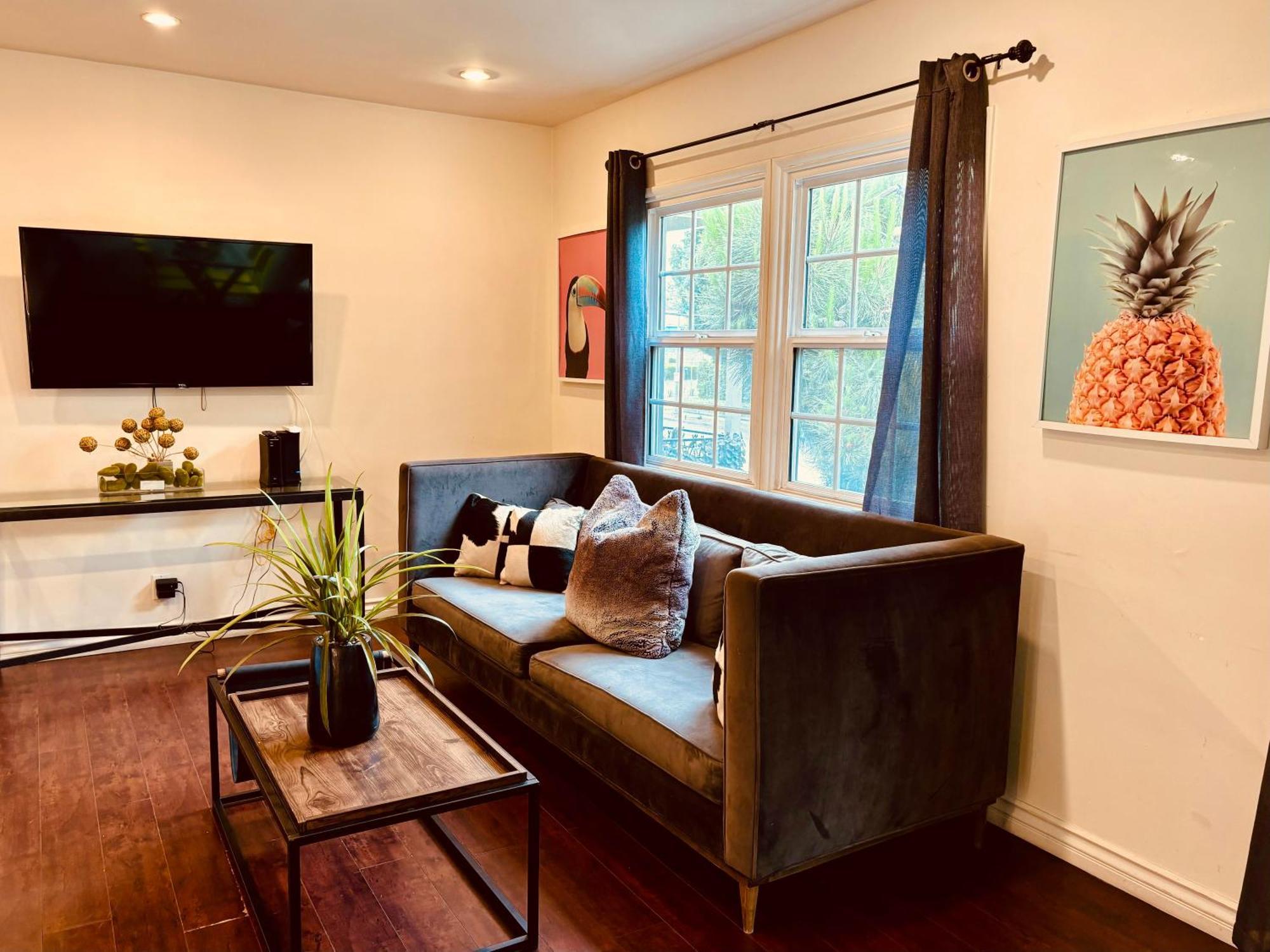 Centrally Located 2 Bed Ucla Apartment Los Angeles Exterior photo